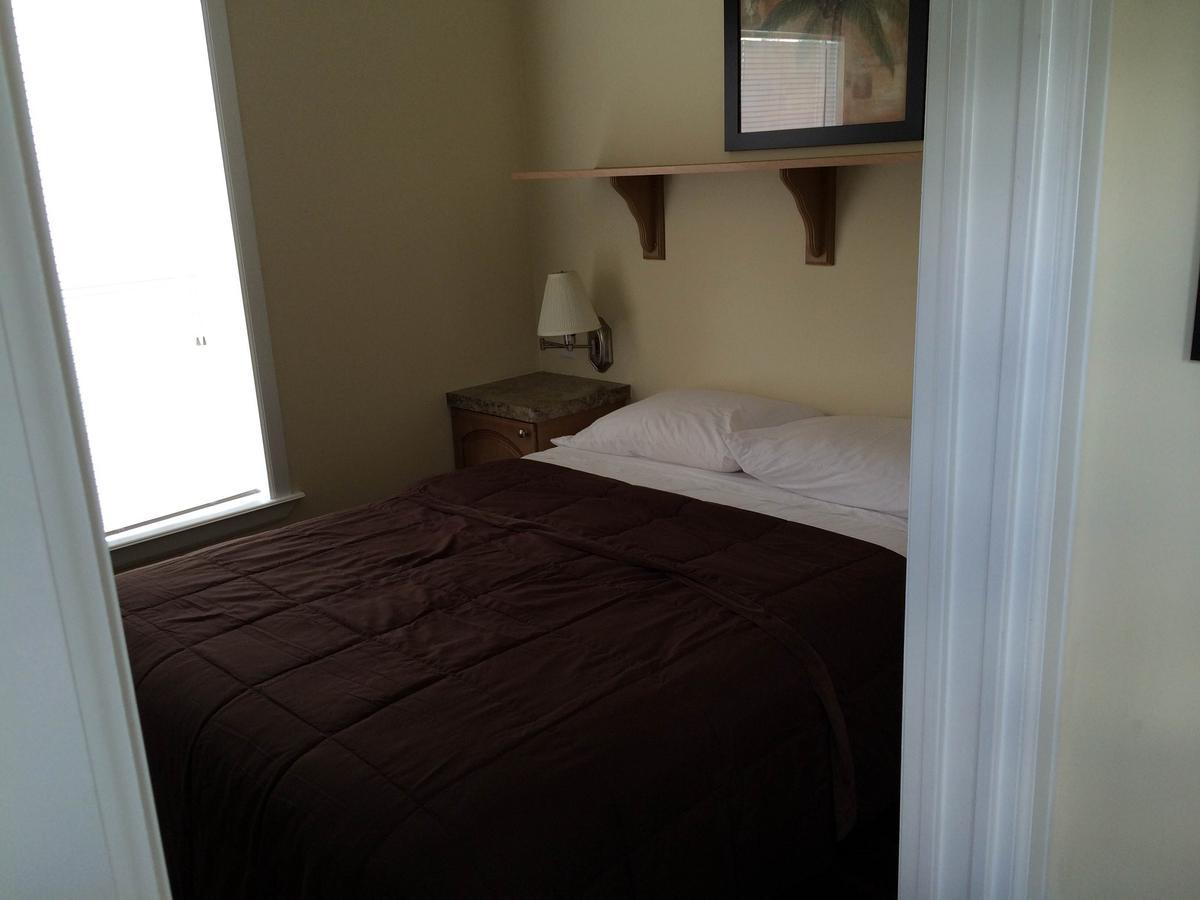 Fort Myers Beach Resort Two-Bedroom Park Model 4 Harlem Heights Exterior photo